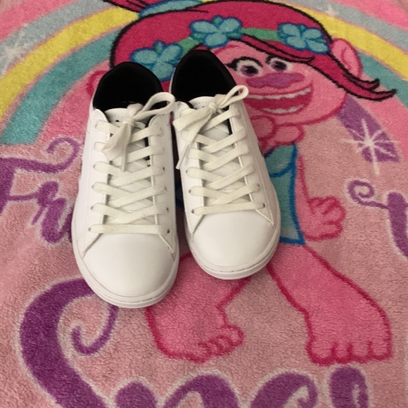 White Lacoste sneaker - Picture 2 of 5